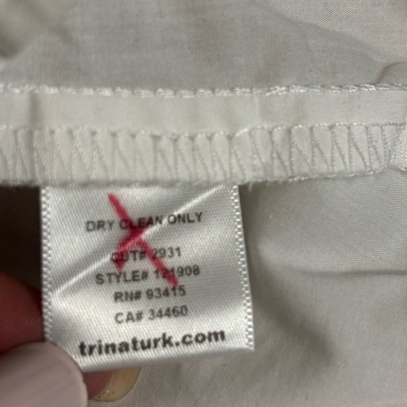 TRINA TURK Designer White Cotton Button Down with Tie Detail - Picture 9 of 11